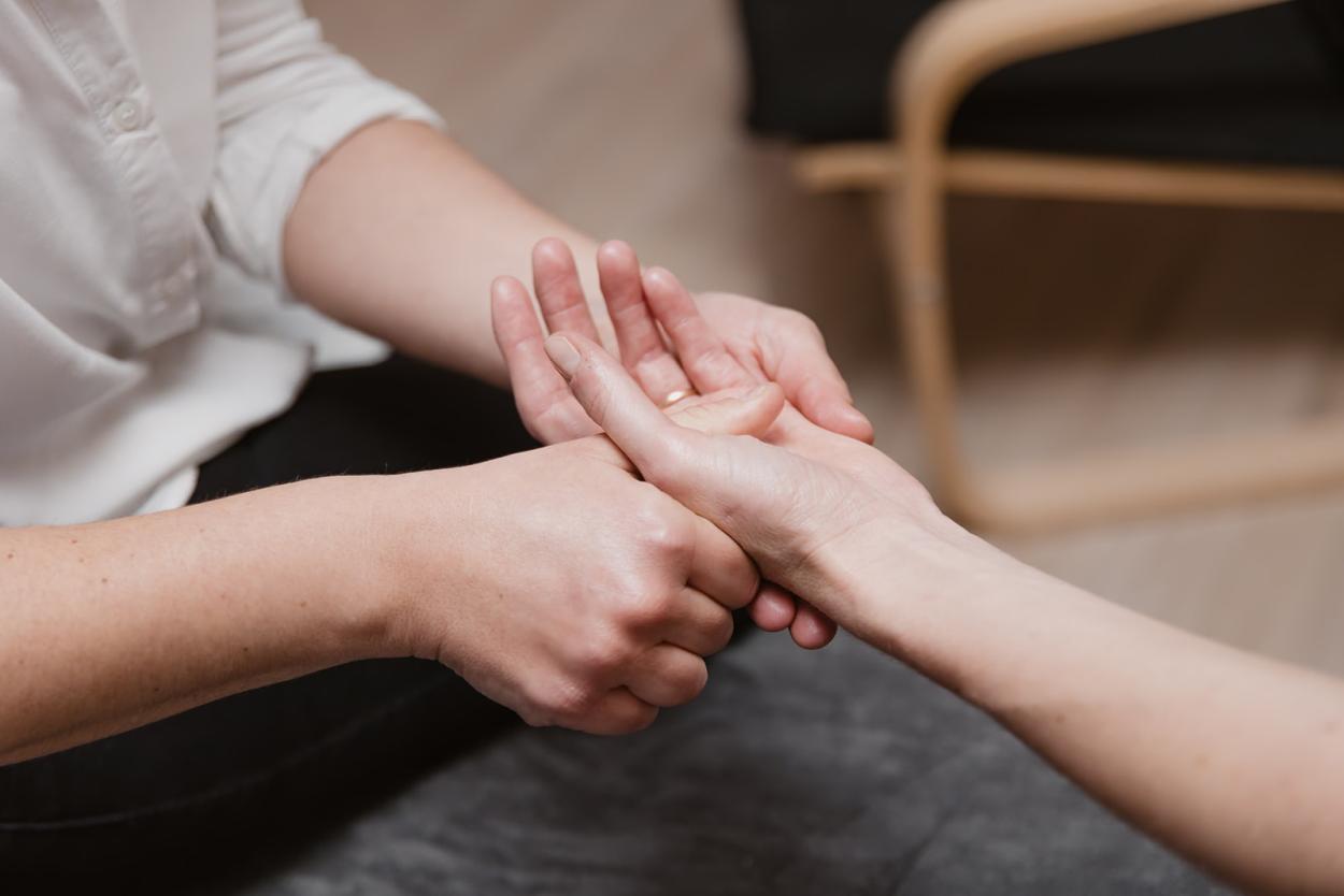 Photo Ostéopathie et prise en charge du syndrome du canal carpien : une solution naturelle et efficace