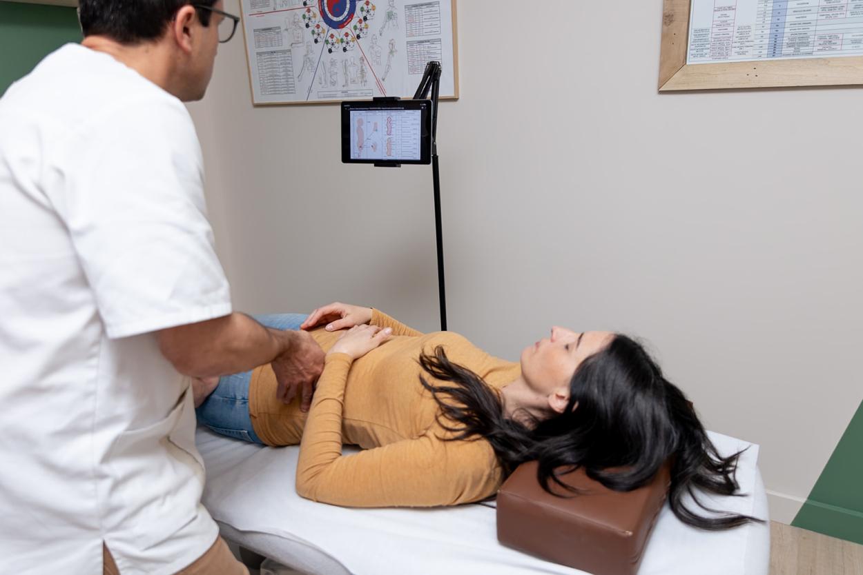 Photo Une séance de thérapie émotionnelle ce matin avec Yves Arnaud